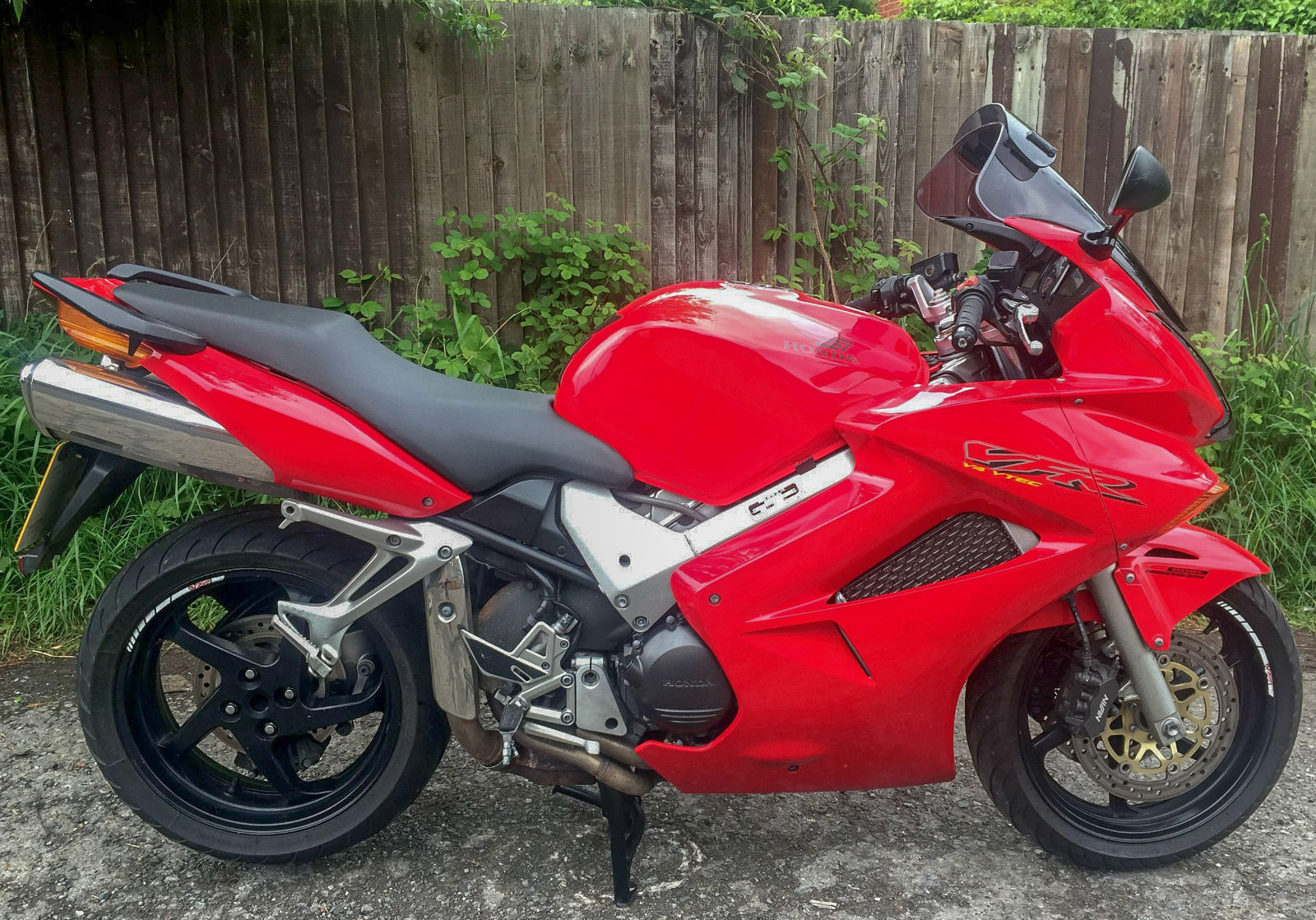 Vfr800 kijiji best sale